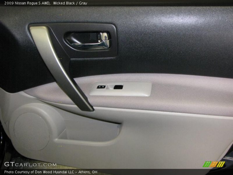Wicked Black / Gray 2009 Nissan Rogue S AWD