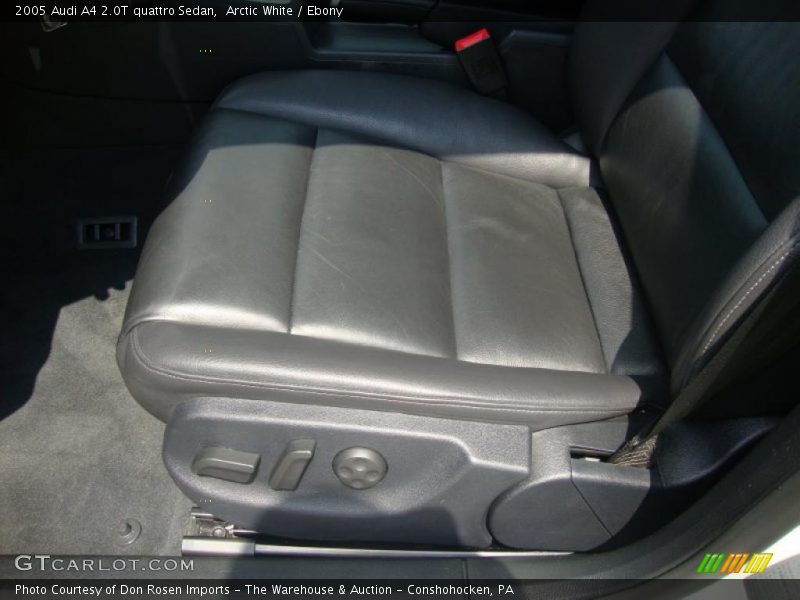 Arctic White / Ebony 2005 Audi A4 2.0T quattro Sedan