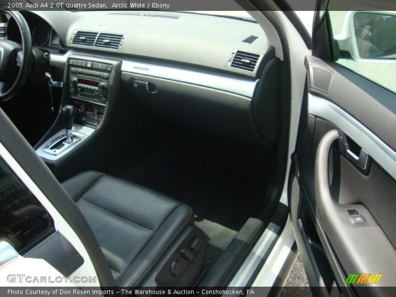 Arctic White / Ebony 2005 Audi A4 2.0T quattro Sedan