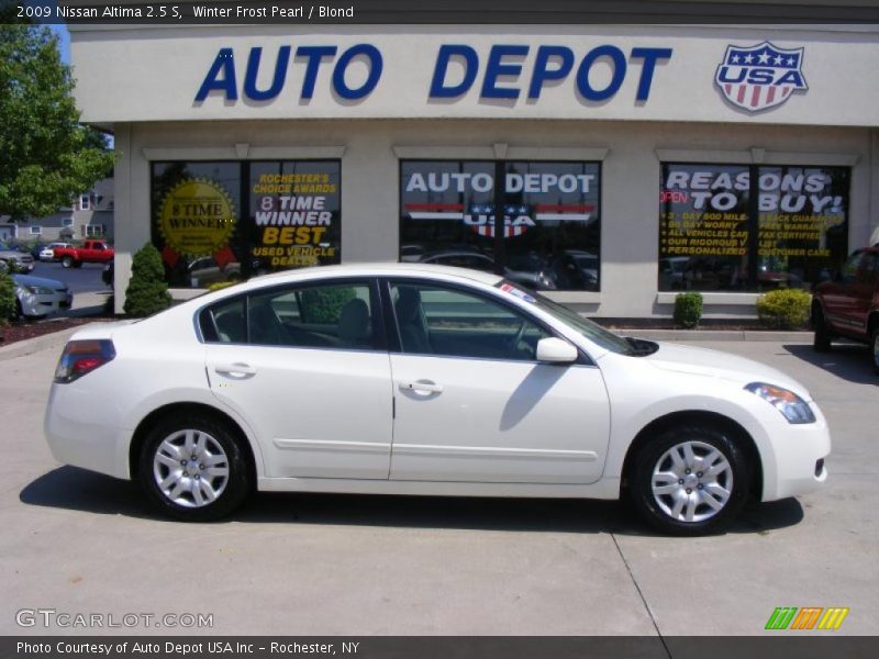 Winter Frost Pearl / Blond 2009 Nissan Altima 2.5 S
