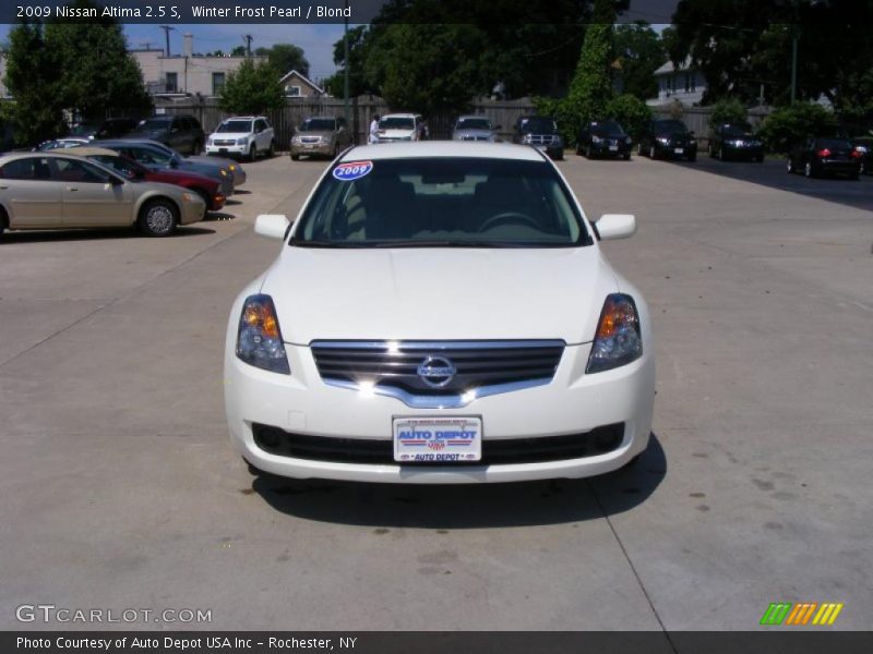 Winter Frost Pearl / Blond 2009 Nissan Altima 2.5 S