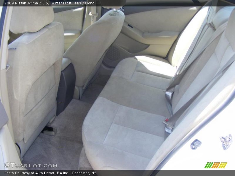 Winter Frost Pearl / Blond 2009 Nissan Altima 2.5 S