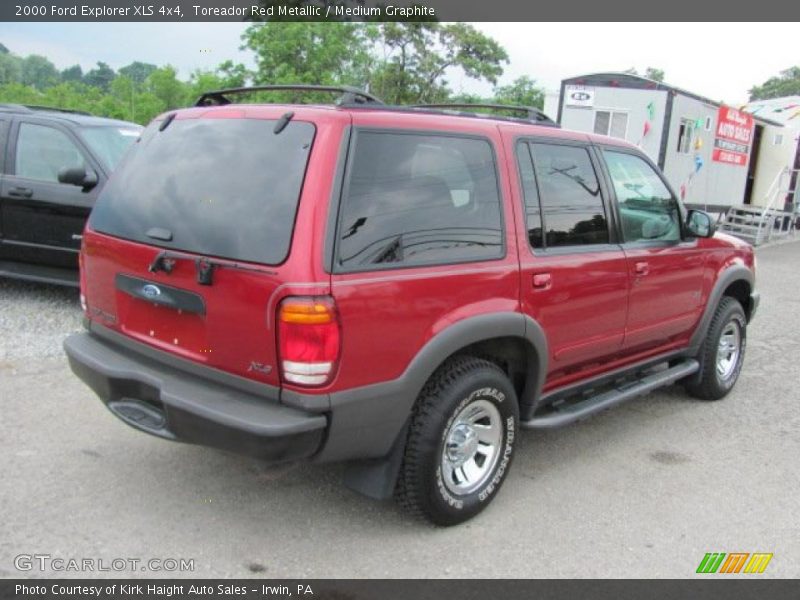 Toreador Red Metallic / Medium Graphite 2000 Ford Explorer XLS 4x4