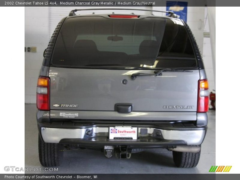 Medium Charcoal Gray Metallic / Medium Gray/Neutral 2002 Chevrolet Tahoe LS 4x4