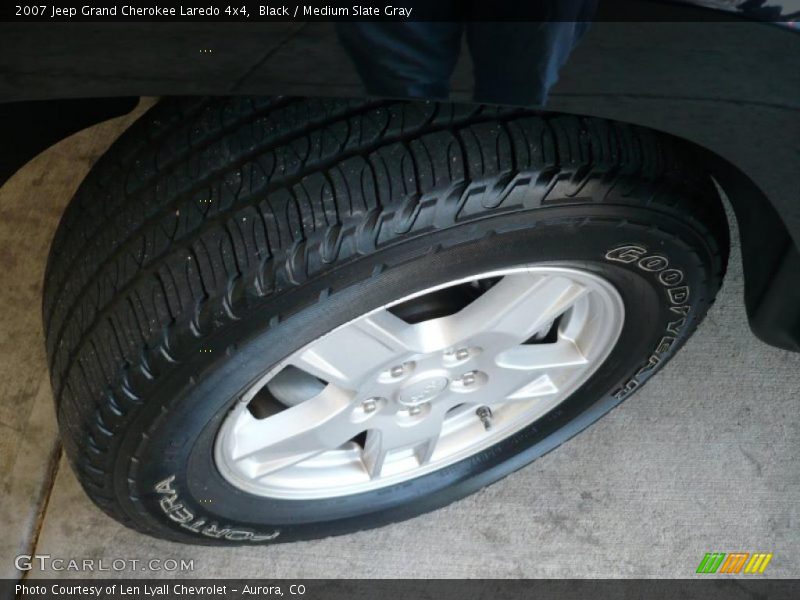 Black / Medium Slate Gray 2007 Jeep Grand Cherokee Laredo 4x4