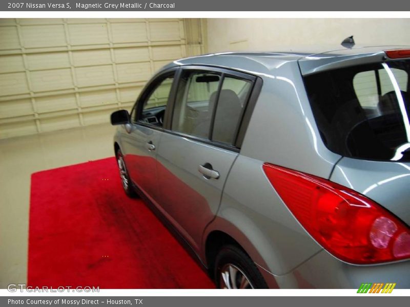 Magnetic Grey Metallic / Charcoal 2007 Nissan Versa S