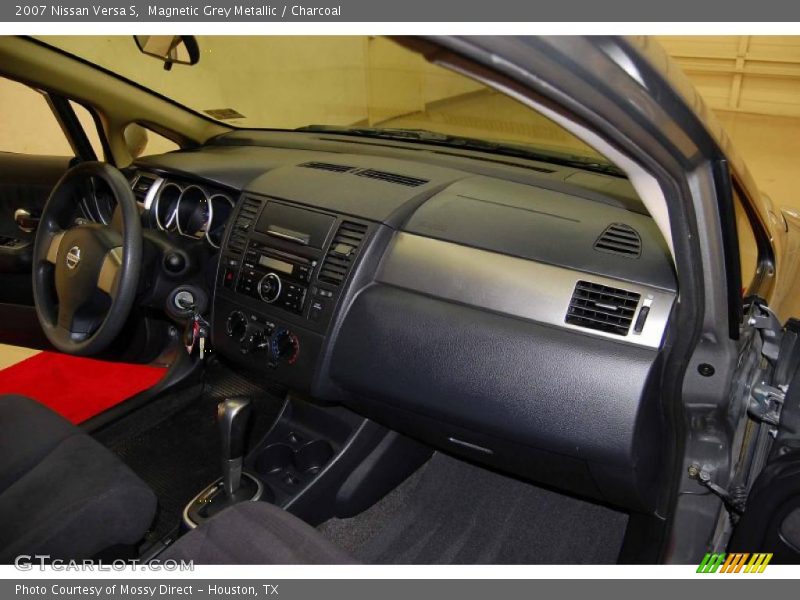 Magnetic Grey Metallic / Charcoal 2007 Nissan Versa S