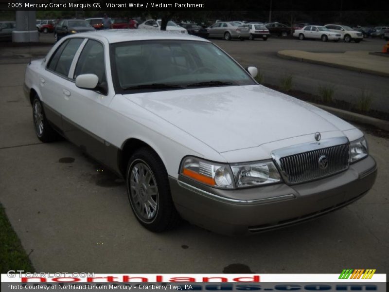 Vibrant White / Medium Parchment 2005 Mercury Grand Marquis GS