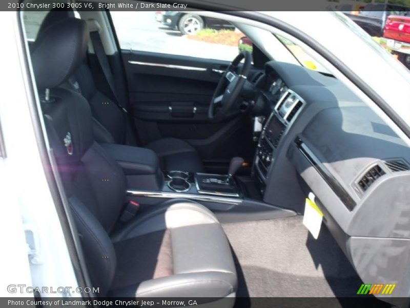 Bright White / Dark Slate Gray 2010 Chrysler 300 300S V6