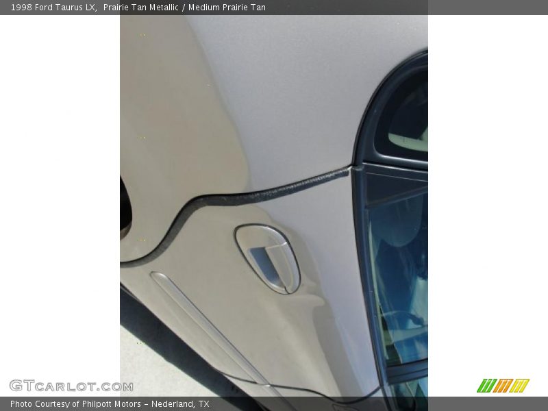 Prairie Tan Metallic / Medium Prairie Tan 1998 Ford Taurus LX