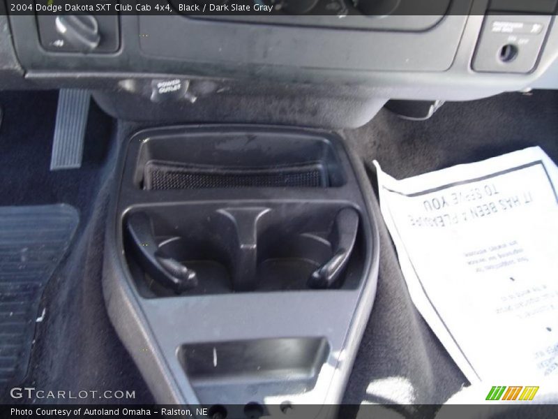 Black / Dark Slate Gray 2004 Dodge Dakota SXT Club Cab 4x4