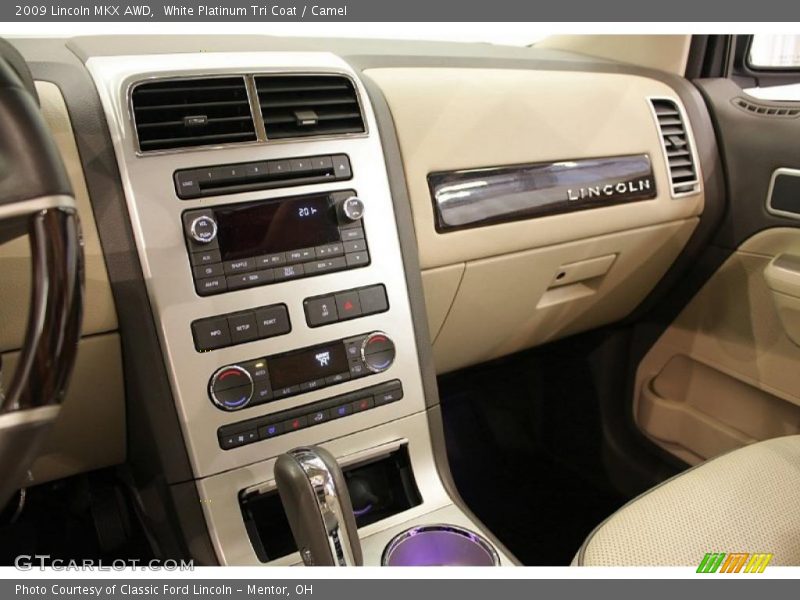 White Platinum Tri Coat / Camel 2009 Lincoln MKX AWD