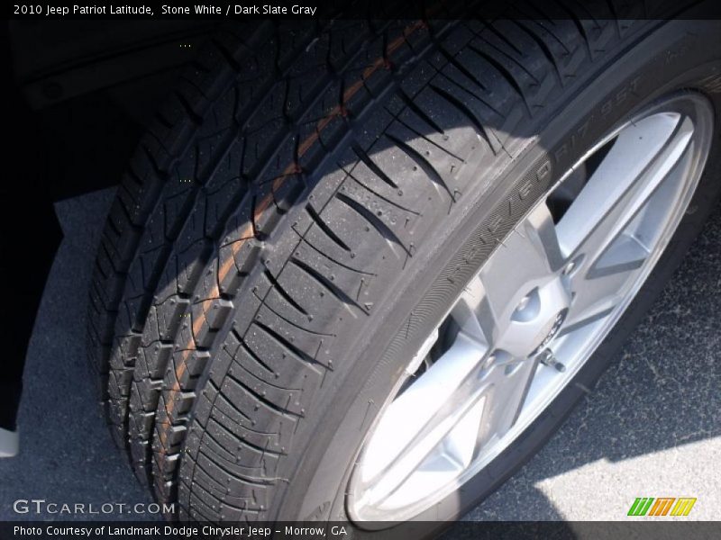 Stone White / Dark Slate Gray 2010 Jeep Patriot Latitude
