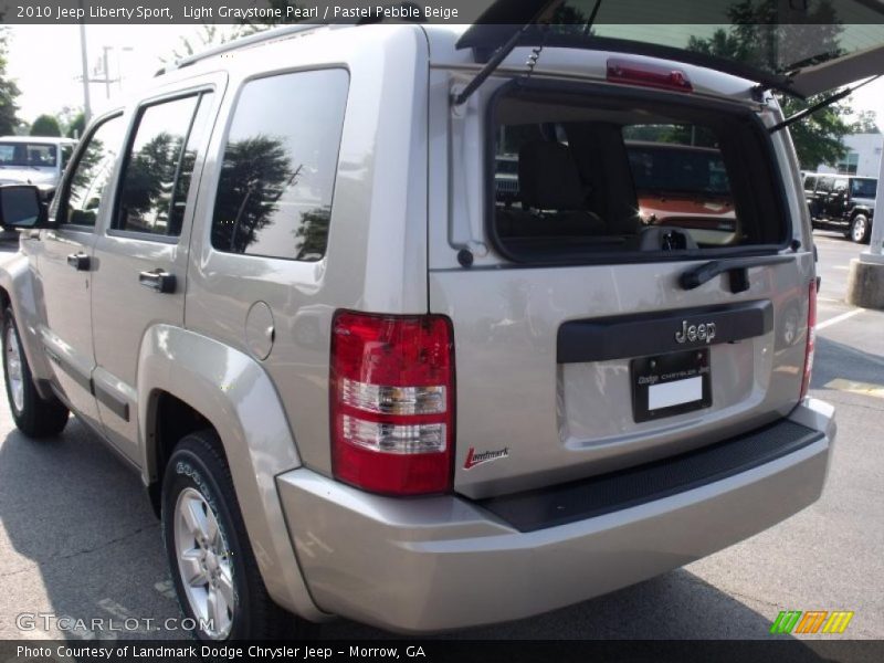 Light Graystone Pearl / Pastel Pebble Beige 2010 Jeep Liberty Sport