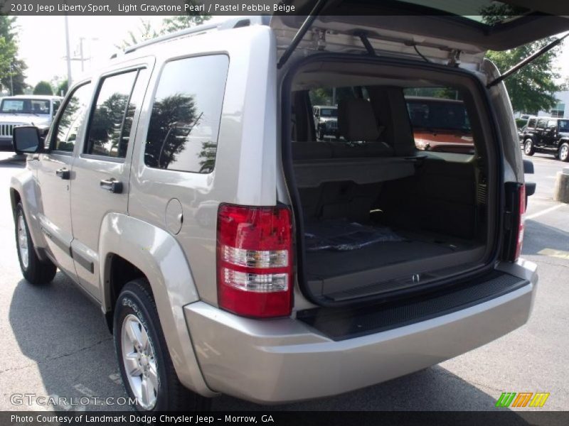 Light Graystone Pearl / Pastel Pebble Beige 2010 Jeep Liberty Sport