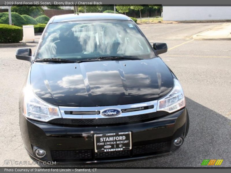 Ebony Black / Charcoal Black 2009 Ford Focus SES Sedan