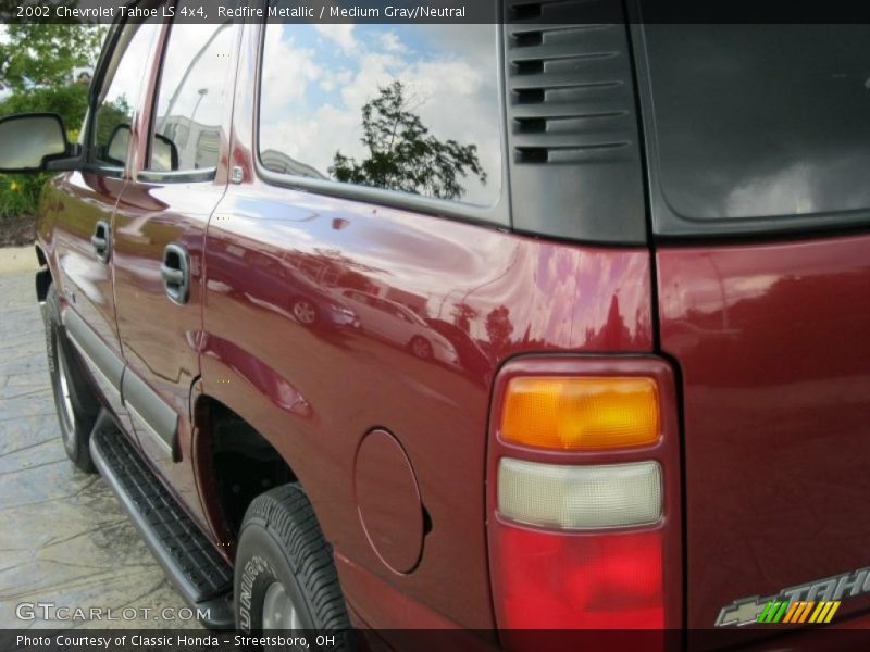 Redfire Metallic / Medium Gray/Neutral 2002 Chevrolet Tahoe LS 4x4