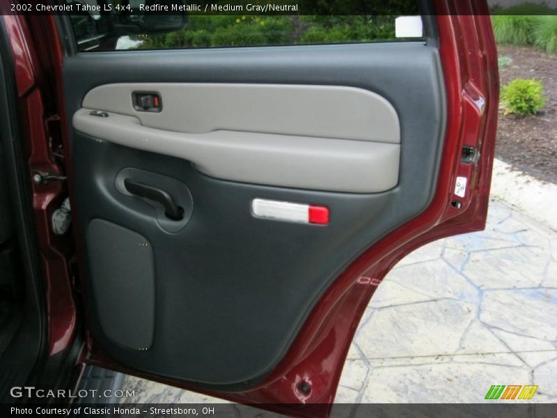 Redfire Metallic / Medium Gray/Neutral 2002 Chevrolet Tahoe LS 4x4