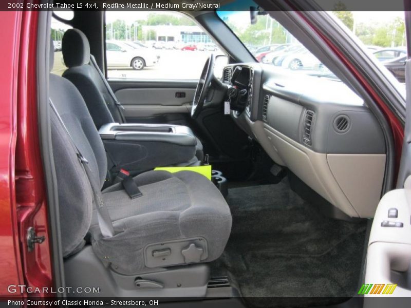 Redfire Metallic / Medium Gray/Neutral 2002 Chevrolet Tahoe LS 4x4