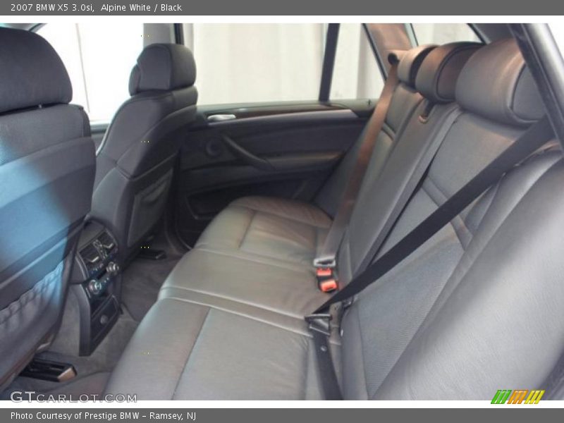 Alpine White / Black 2007 BMW X5 3.0si
