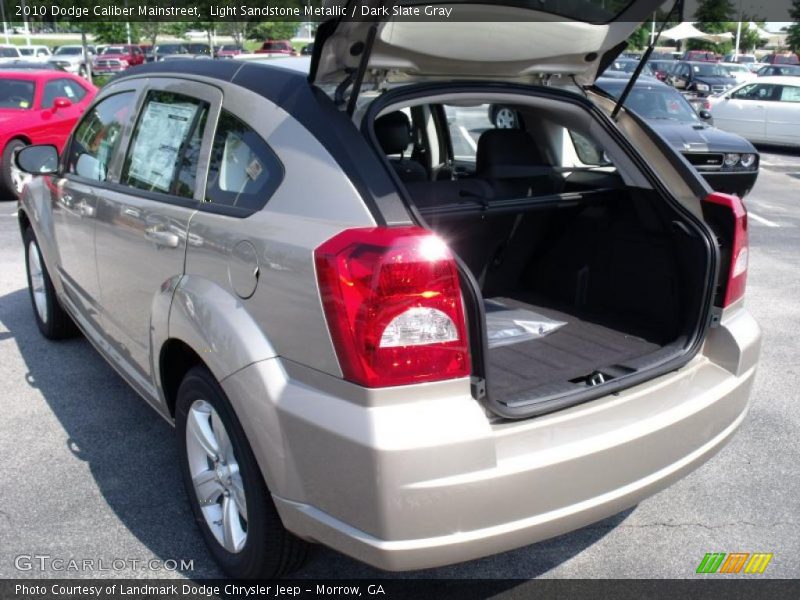 Light Sandstone Metallic / Dark Slate Gray 2010 Dodge Caliber Mainstreet
