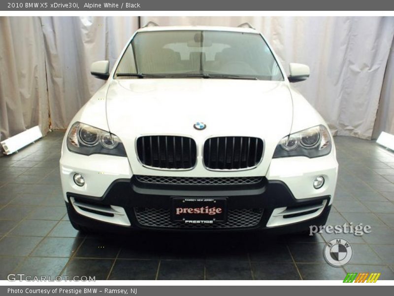 Alpine White / Black 2010 BMW X5 xDrive30i