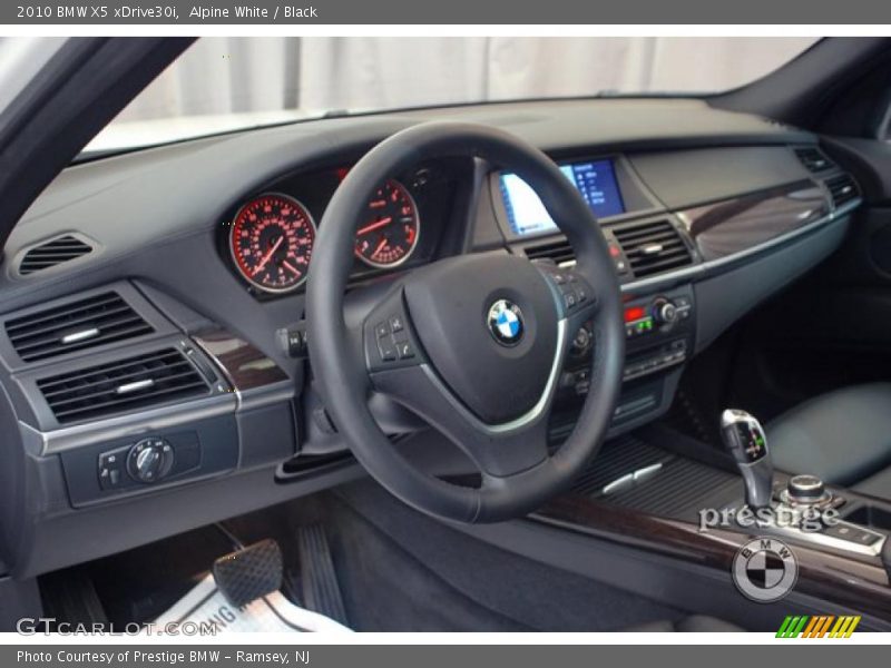 Alpine White / Black 2010 BMW X5 xDrive30i