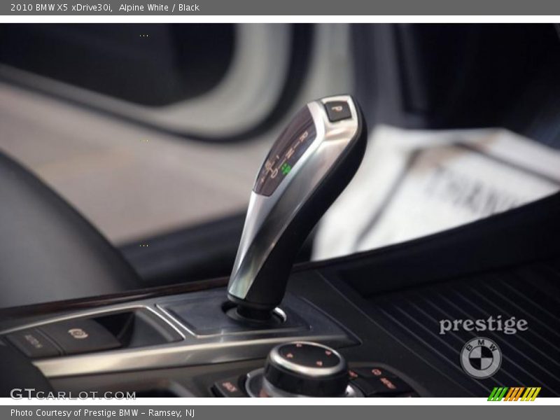 Alpine White / Black 2010 BMW X5 xDrive30i