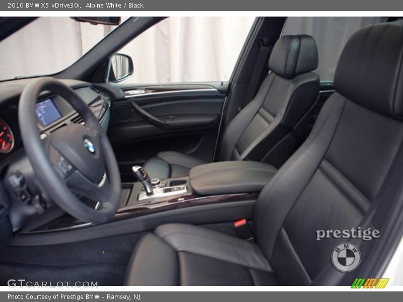 Alpine White / Black 2010 BMW X5 xDrive30i