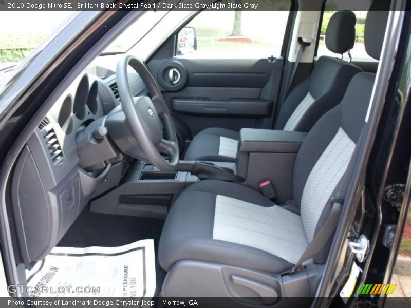 Brilliant Black Crystal Pearl / Dark Slate Gray/Light Slate Gray 2010 Dodge Nitro SE