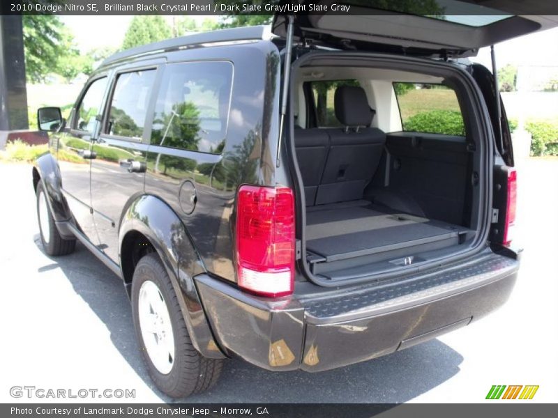 Brilliant Black Crystal Pearl / Dark Slate Gray/Light Slate Gray 2010 Dodge Nitro SE