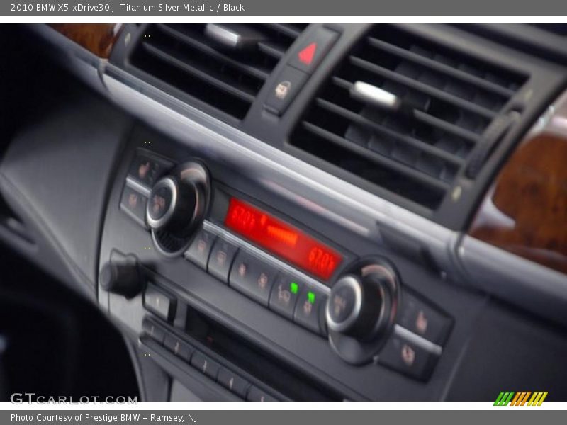 Titanium Silver Metallic / Black 2010 BMW X5 xDrive30i