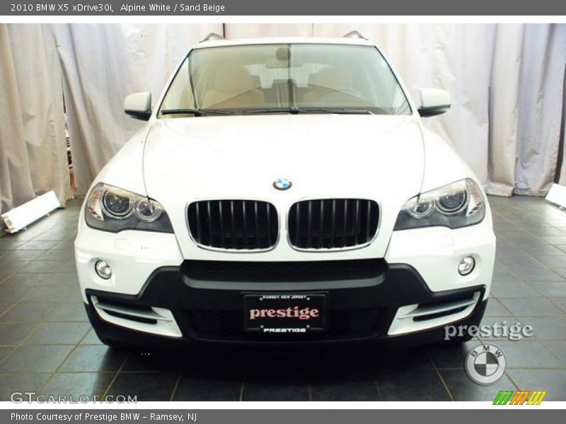 Alpine White / Sand Beige 2010 BMW X5 xDrive30i