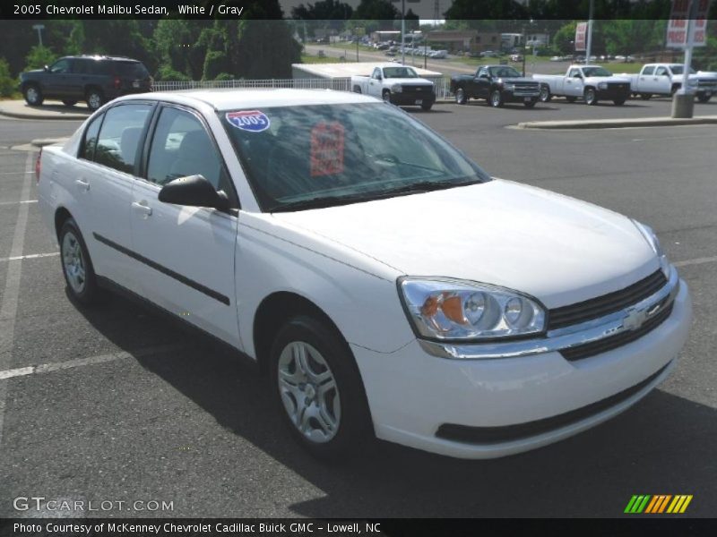 White / Gray 2005 Chevrolet Malibu Sedan