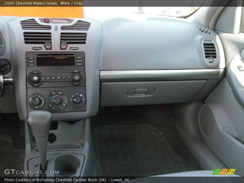 White / Gray 2005 Chevrolet Malibu Sedan