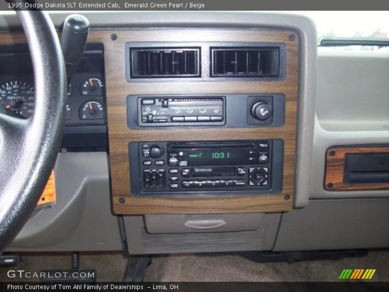 Emerald Green Pearl / Beige 1995 Dodge Dakota SLT Extended Cab