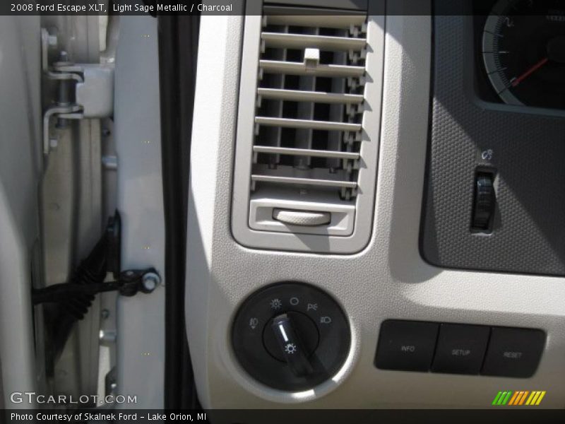 Light Sage Metallic / Charcoal 2008 Ford Escape XLT