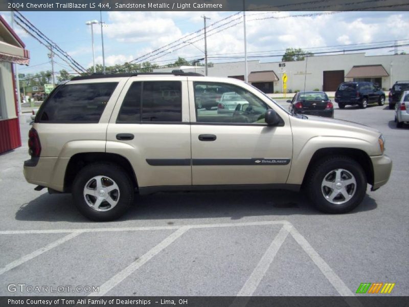 Sandstone Metallic / Light Cashmere 2004 Chevrolet TrailBlazer LS 4x4