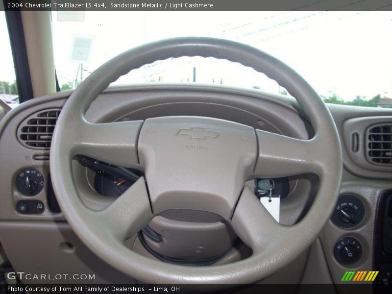 Sandstone Metallic / Light Cashmere 2004 Chevrolet TrailBlazer LS 4x4
