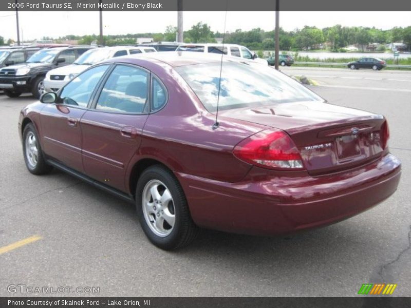 Merlot Metallic / Ebony Black 2006 Ford Taurus SE