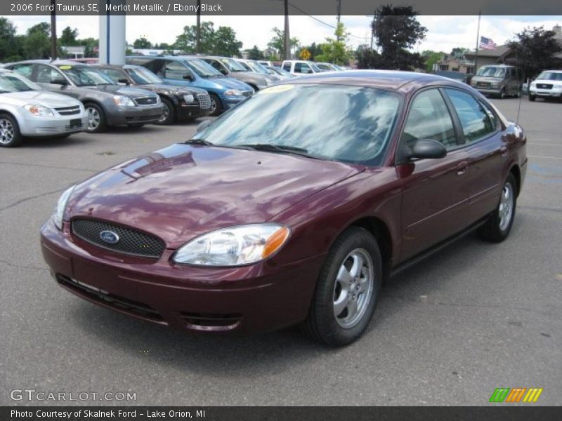 Merlot Metallic / Ebony Black 2006 Ford Taurus SE