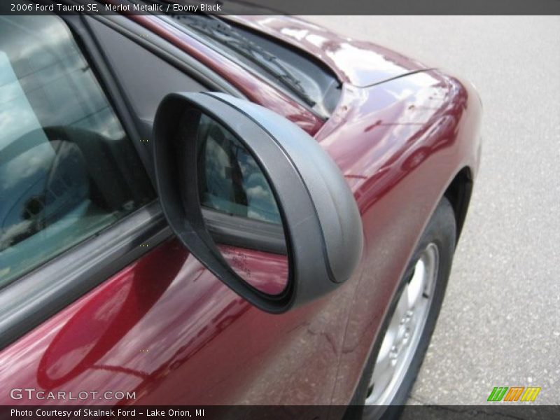 Merlot Metallic / Ebony Black 2006 Ford Taurus SE