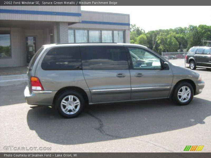 Spruce Green Metallic / Medium Parchment Beige 2002 Ford Windstar SE