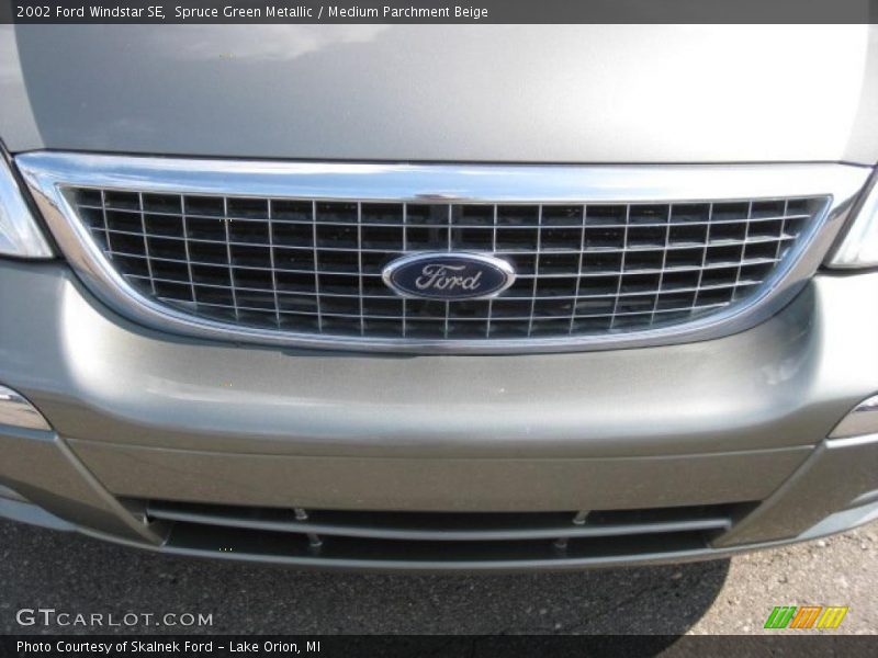 Spruce Green Metallic / Medium Parchment Beige 2002 Ford Windstar SE