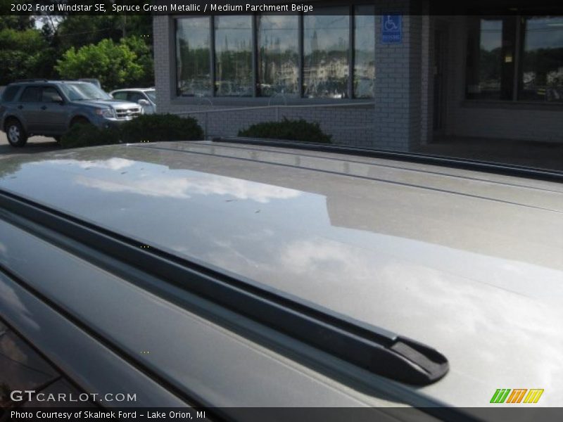 Spruce Green Metallic / Medium Parchment Beige 2002 Ford Windstar SE
