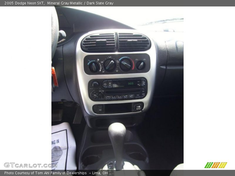 Mineral Gray Metallic / Dark Slate Gray 2005 Dodge Neon SXT