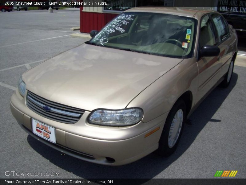 Light Driftwood Metallic / Neutral 2005 Chevrolet Classic