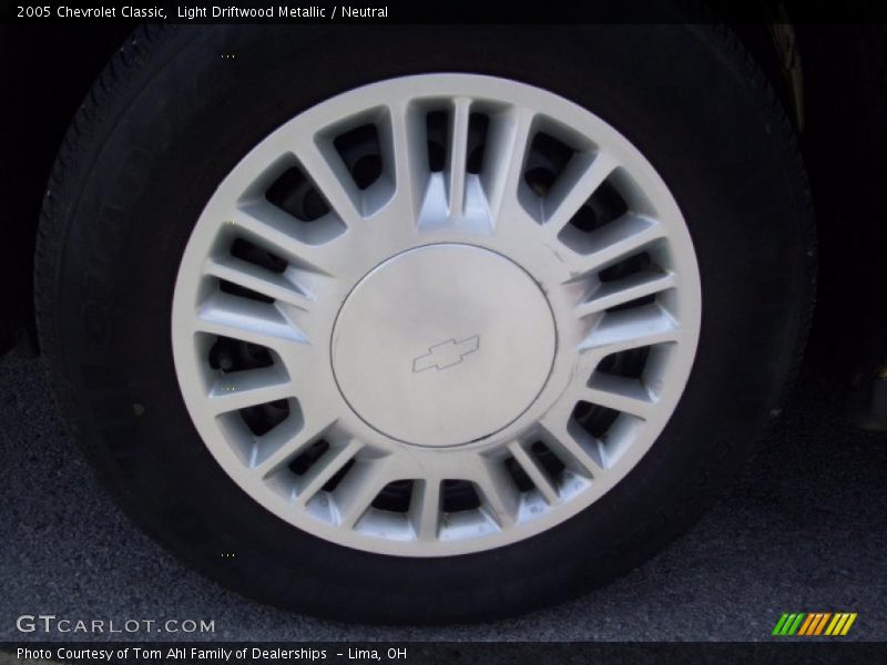 Light Driftwood Metallic / Neutral 2005 Chevrolet Classic