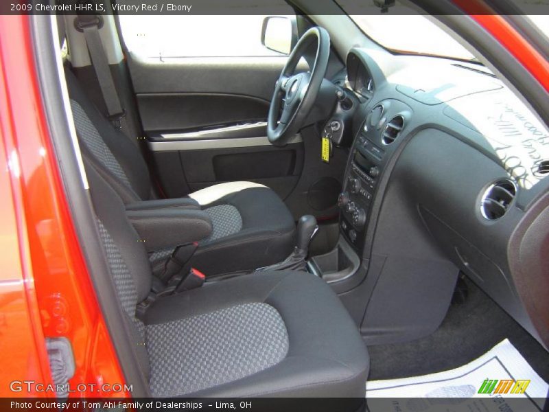 Victory Red / Ebony 2009 Chevrolet HHR LS