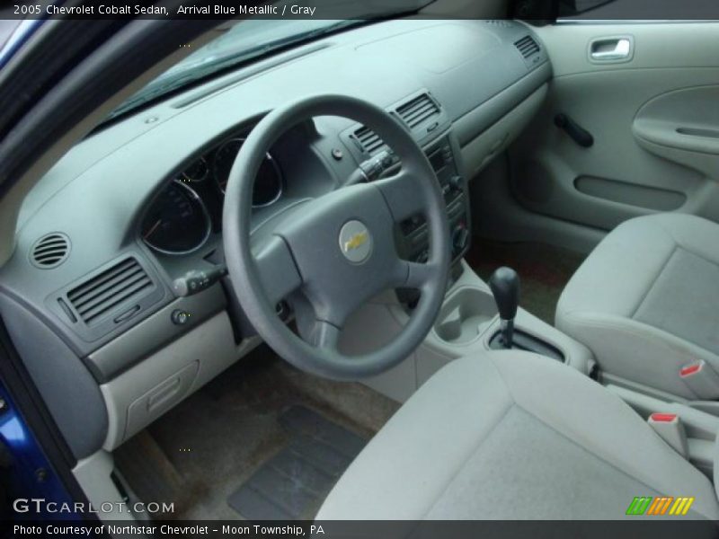 Arrival Blue Metallic / Gray 2005 Chevrolet Cobalt Sedan